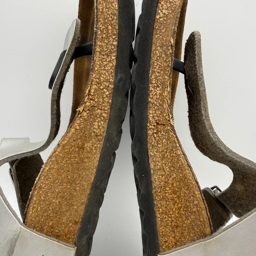 Birkenstock‎ Gizeh Sandals Womens 37 US 6 Silver Metallic Thong Cork Footbed